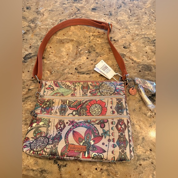 NWT Sakroots Artists Circle Crossbody, Charcoal Owl - Picture 4 of 12